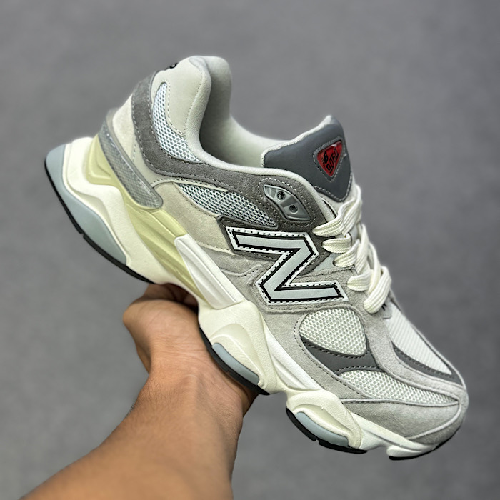 کتونی نیوبلانس 9060 طوسی سفید